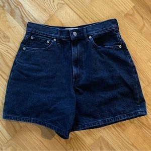 EVERLANE A-line black denim short